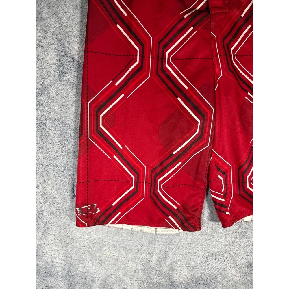 Tony Hawk Boys XL Red Geometric Board Shorts Swim Trunks Mesh Lined Cargo Pocket